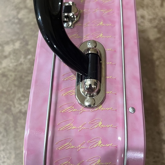 Marilyn Monroe lunch or carry case - Picture 9 of 9